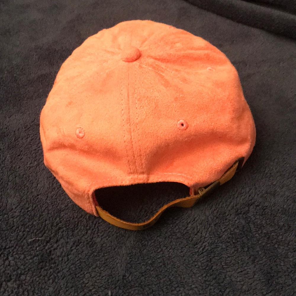 Pink hat - Picture 3 of 3